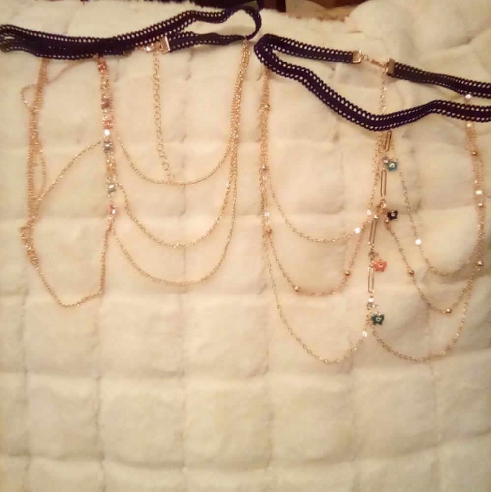 2 Elegant Gold Leg Chains